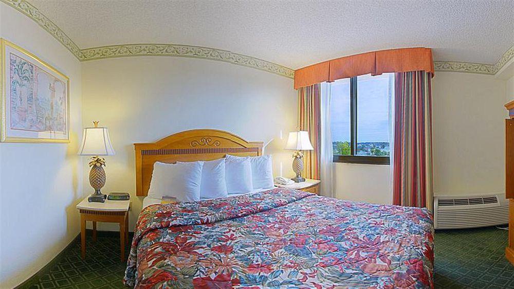 Holiday Inn Port St. Lucie By Ihg Exterior photo