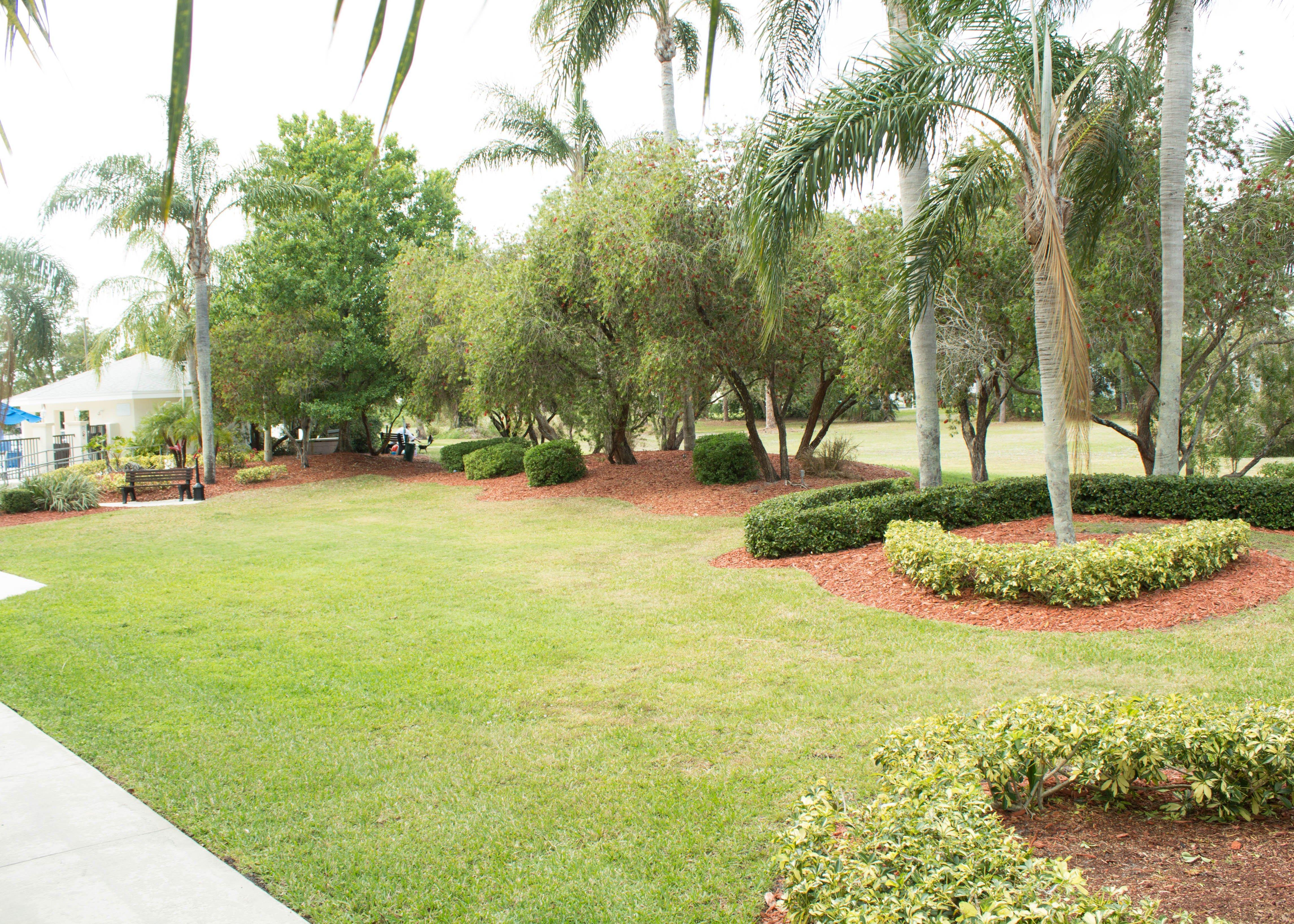 Holiday Inn Port St. Lucie By Ihg Exterior photo
